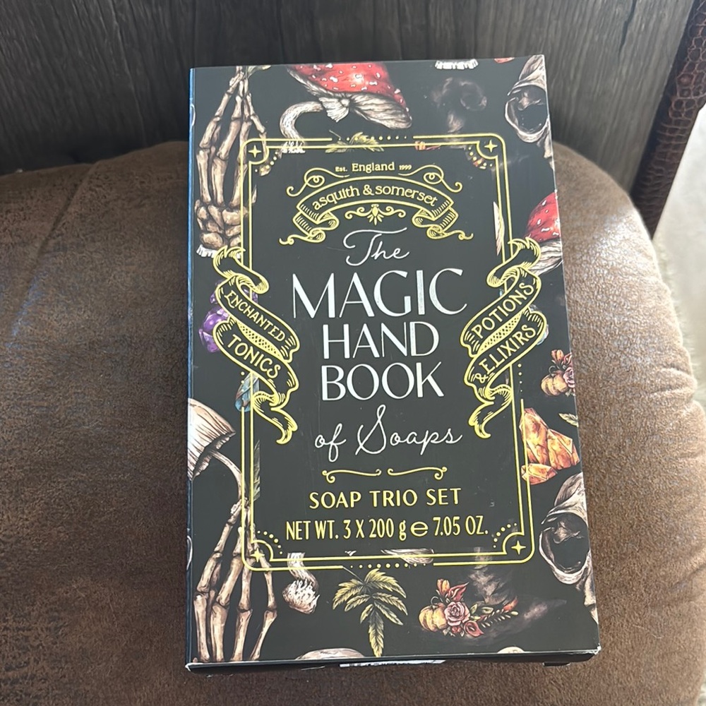 Magic Hand Book Soap Trio Set - Black